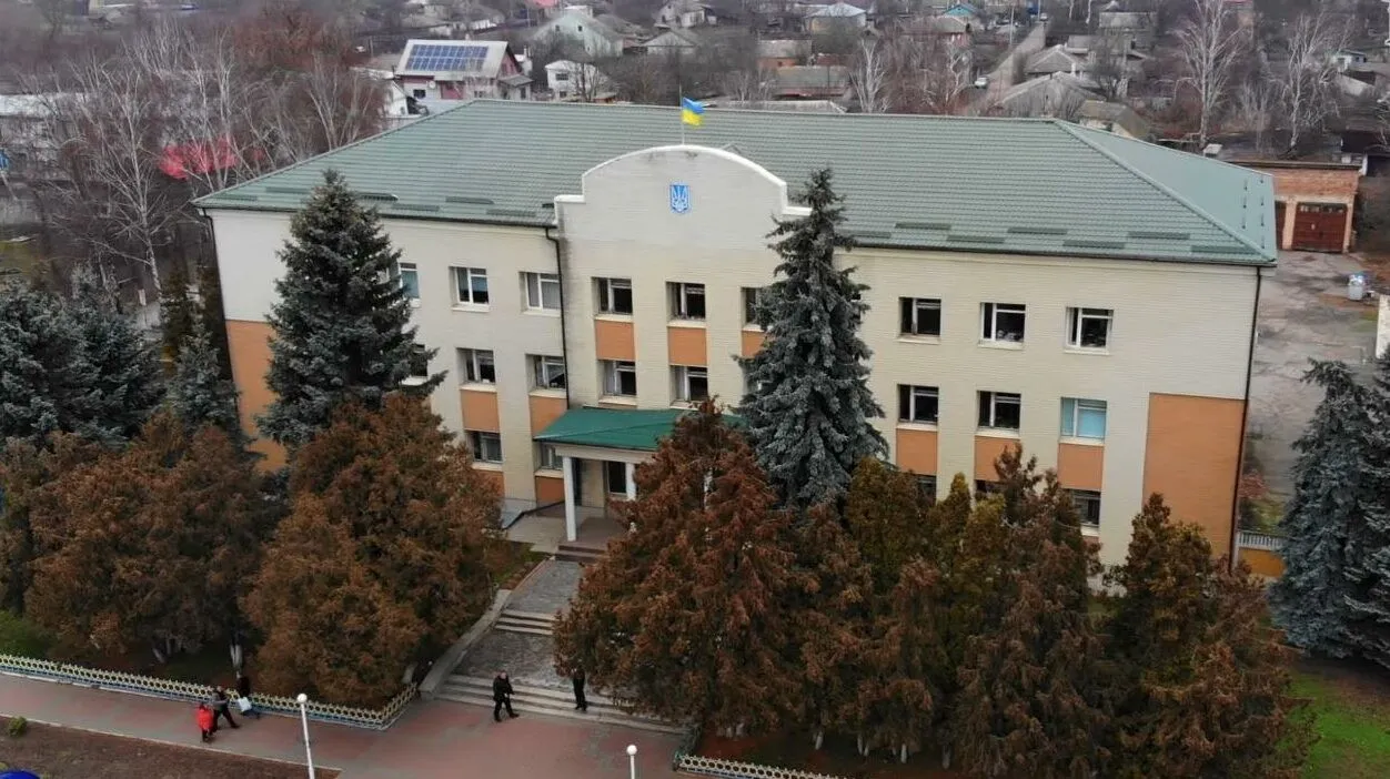 Бюджетні виплати у Мені: скільки коштує утримання керівного апарату ради