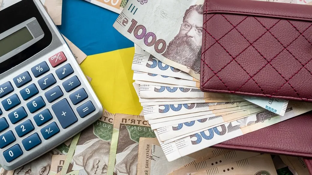 Мільйонні борги та промисловий спад: де на Чернігівщині найдовше чекають на зарплату