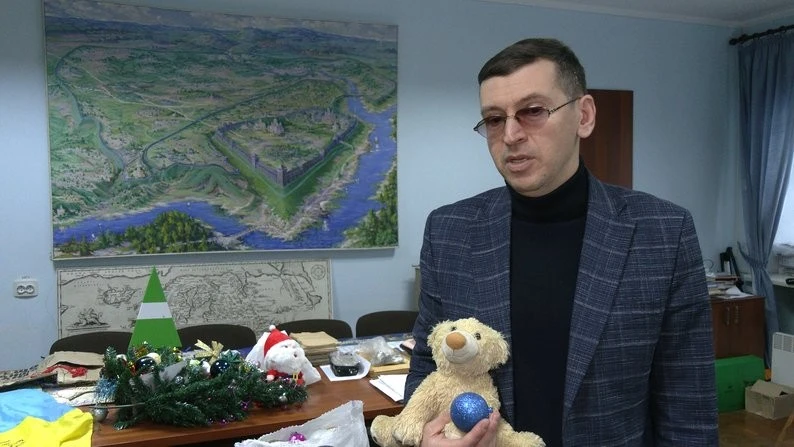 Від народної ініціативи до музейної експозиції: як ялинкові прикраси стають історією Чернігова
