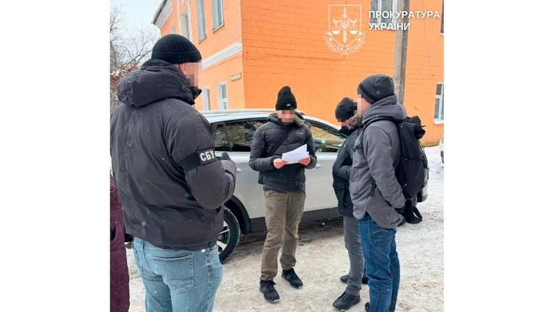 Ціна “ігнорування” порушень: на Чернігівщині викрили податківців, які налагодили збір данини з бізнесу