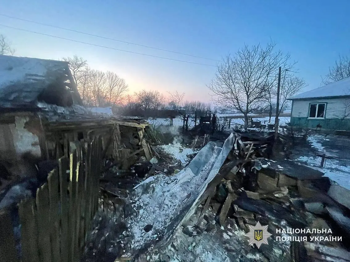 Нічна атака дронів на Чернігівщину: поранено пенсіонерку