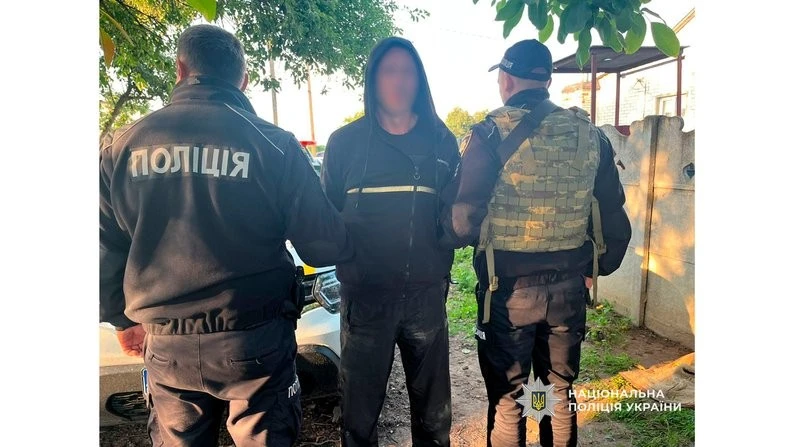 П’ять років за арсенал та погрози: у Чернігові винесли вирок озброєному рецидивісту