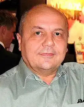 Від офіцера ГРУ до скандального історика: життєвий віраж Віктора Суворова