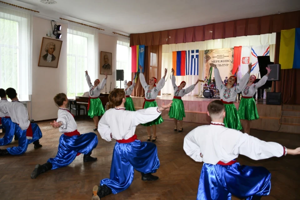 Ніжин об’єднав народи на новому етнофестивалі в Чернігівській обл