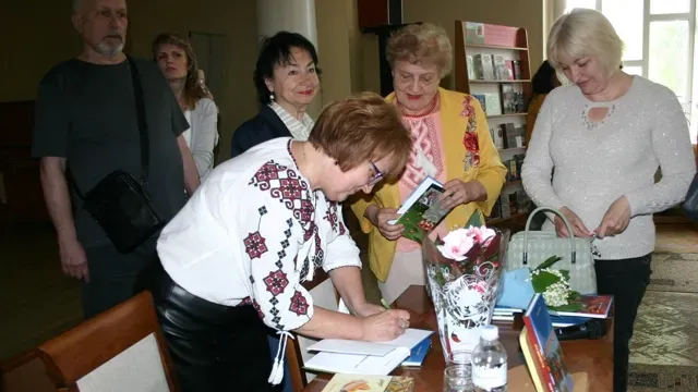 Чернігівська поетеса Світлана Дрозд представила нову збірку віршів